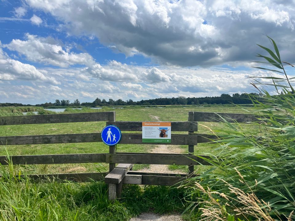 Een overstapplek bij een wandelroute door het Twiske
