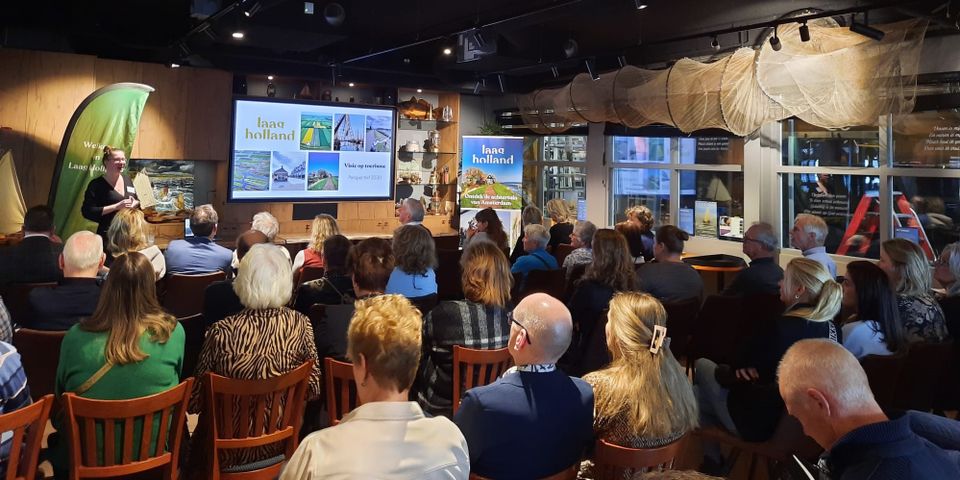 Netwerkbijeenkomst Café Laag Holland in de Botterwerf in Volendam.