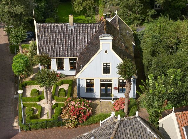 Luchtfoto Broek in Waterland