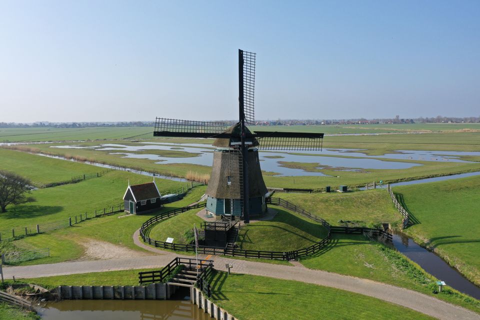 Breker Molen bij Etersheim in Oosthuizen.