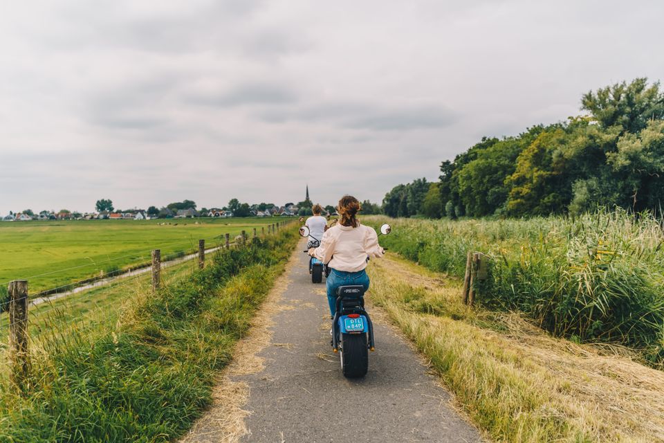 Scooter door Ilpendam