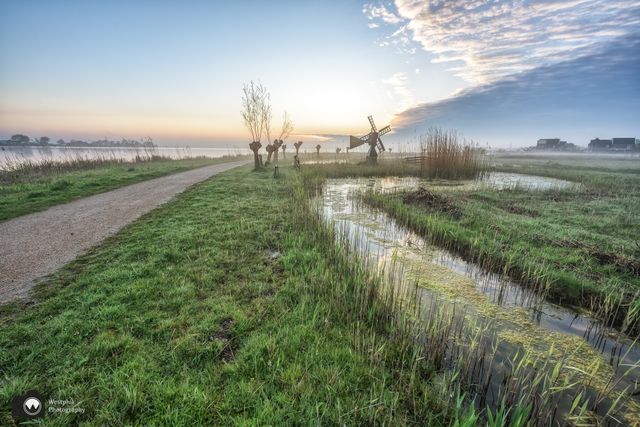 Een stuk pad langs de route in het Wormer- en Jisperveld.