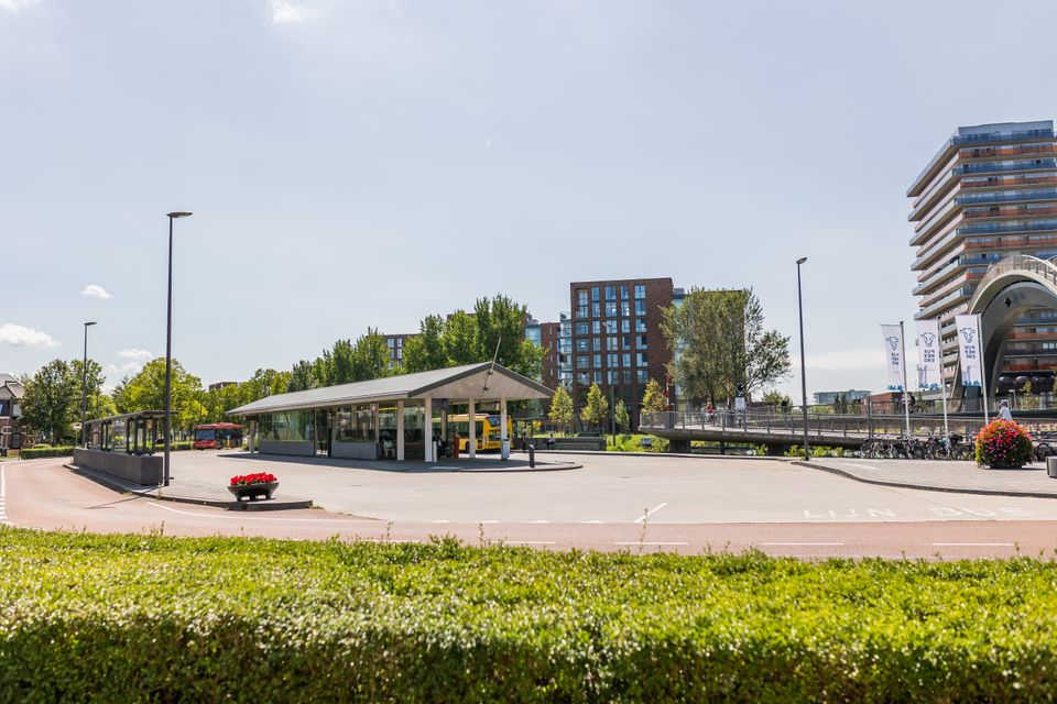 Het Tramplein, bushalte, in Purmerend.