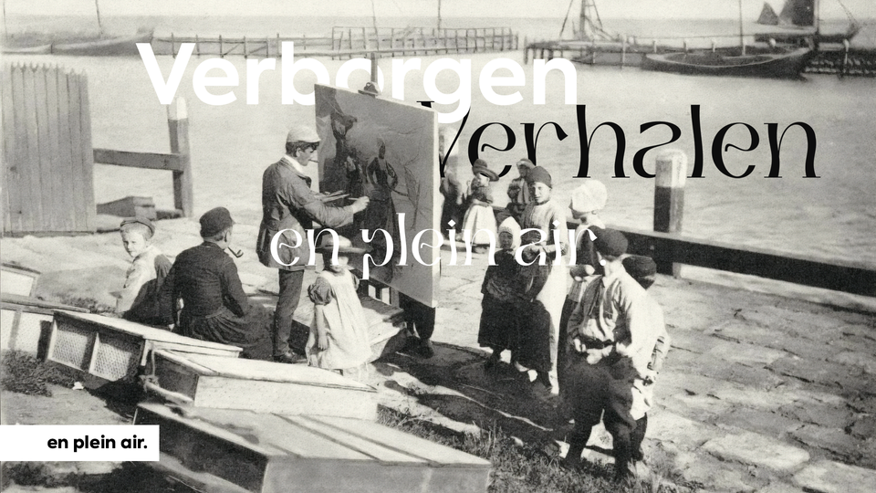 Een zwart-wit foto van en plein air